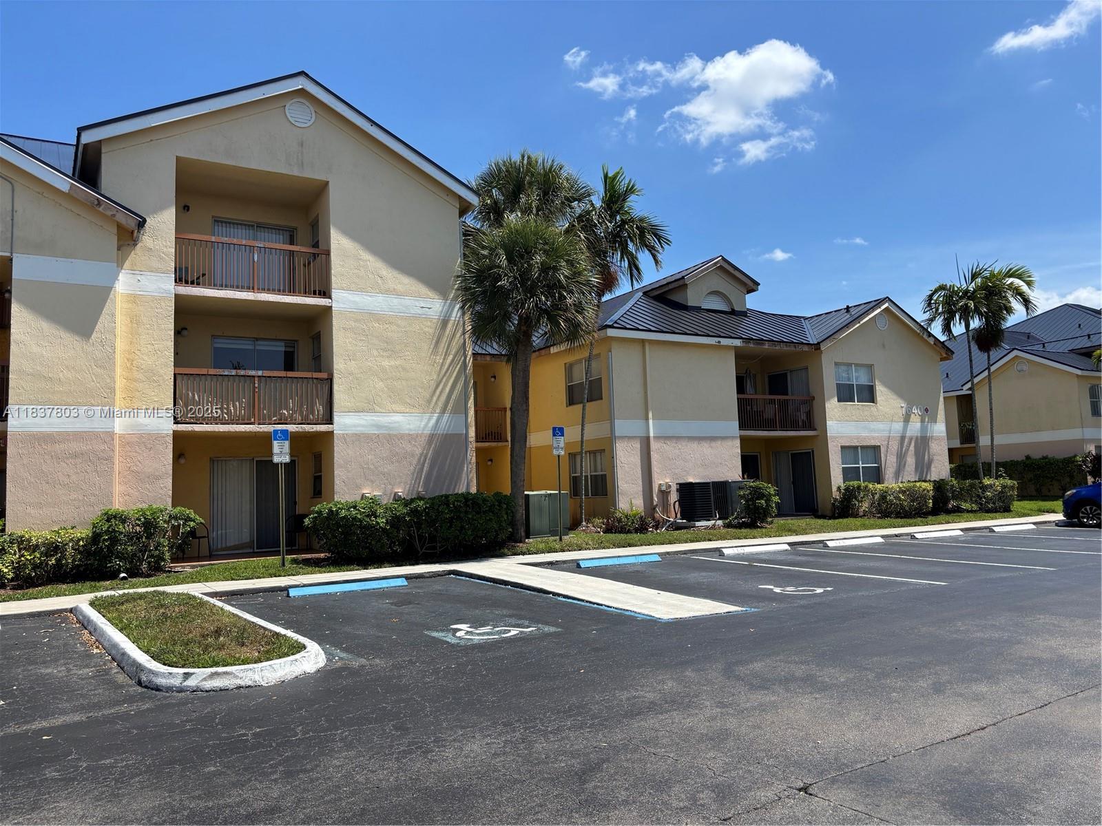SOUTH PALM PLACE CONDO - Residential