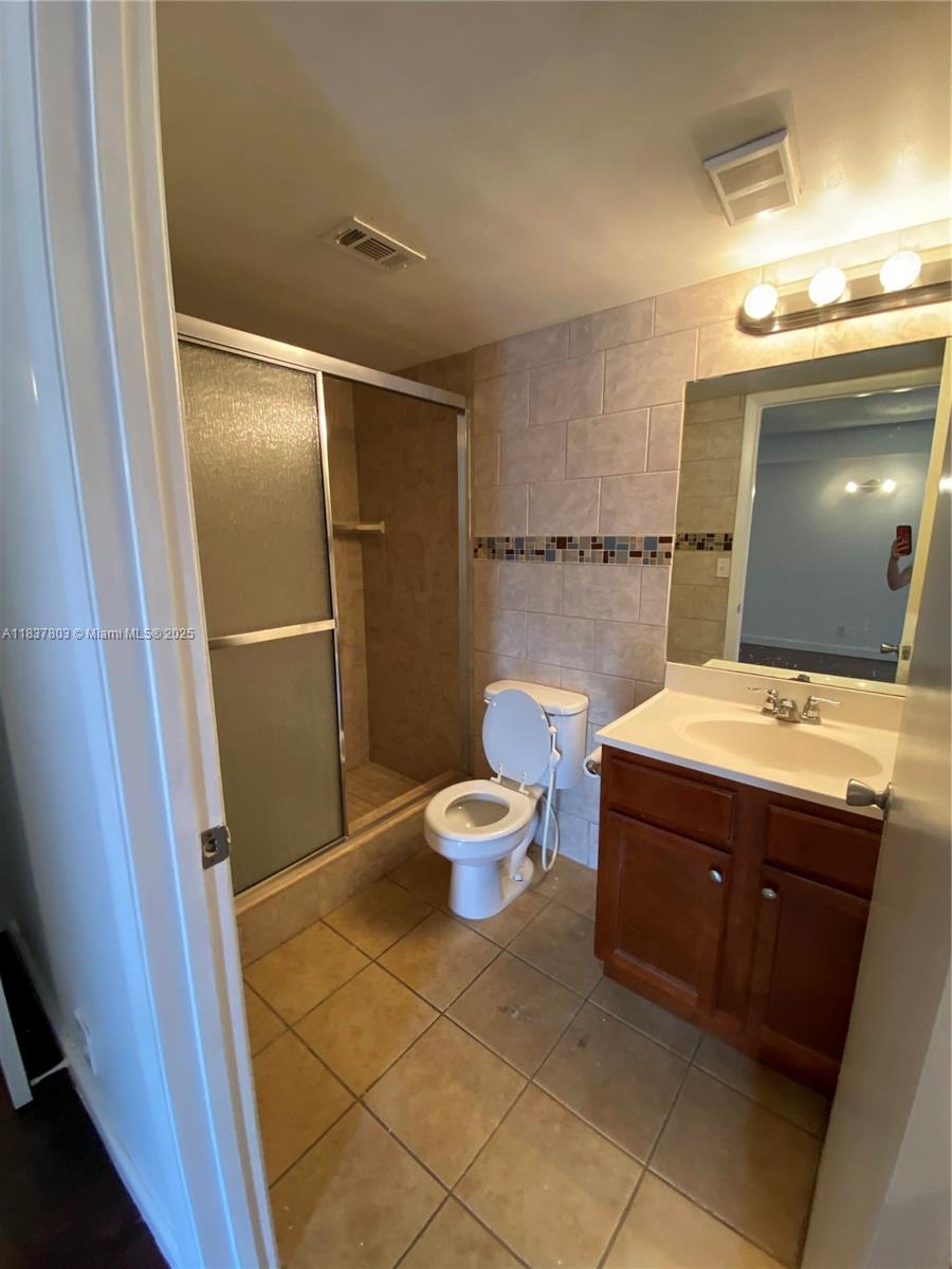 SOUTH PALM PLACE CONDO - Residential