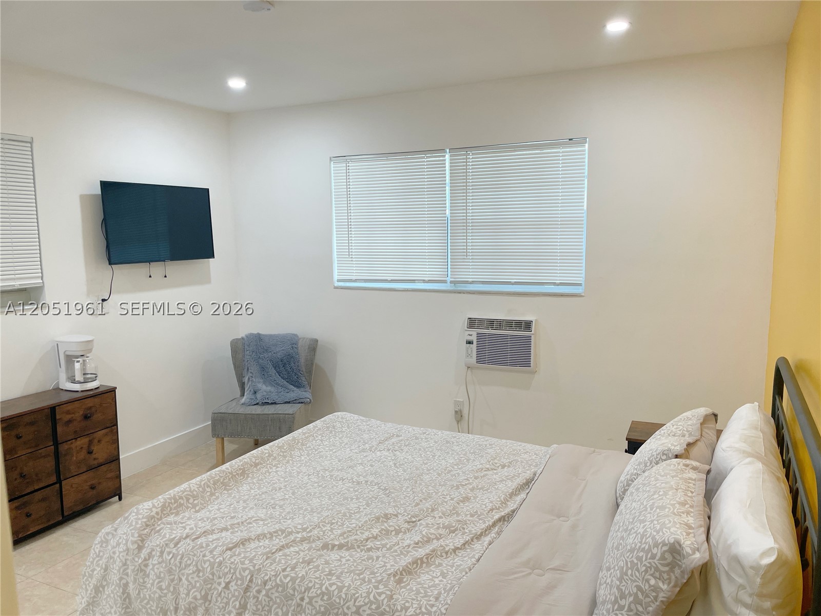 Move right into this fully furnished and beautifully maintained efficiency in a prime North Miami Beach location! This turnkey studio includes all utilities (electricity, water, internet, and cable), making budgeting simple and hassle-free.
The unit features a comfortable queen bed, a full bathroom, a well-equipped kitchen, TV, generous storage space, and access to an in-home washer and dryer for added convenience. Just bring your suitcase—everything you need is already here.
Perfectly situated just minutes from I-95, the Turnpike, and SR-826, with Walmart, Publix, shopping, restaurants, and the beaches all within easy reach. Ideal for a single professional, traveling worker, or anyone looking for a clean, comfortable, and centrally located home.
Available furnished with all utilities included on august 1st

1 parking space included. Please be aware this is an efficiency.