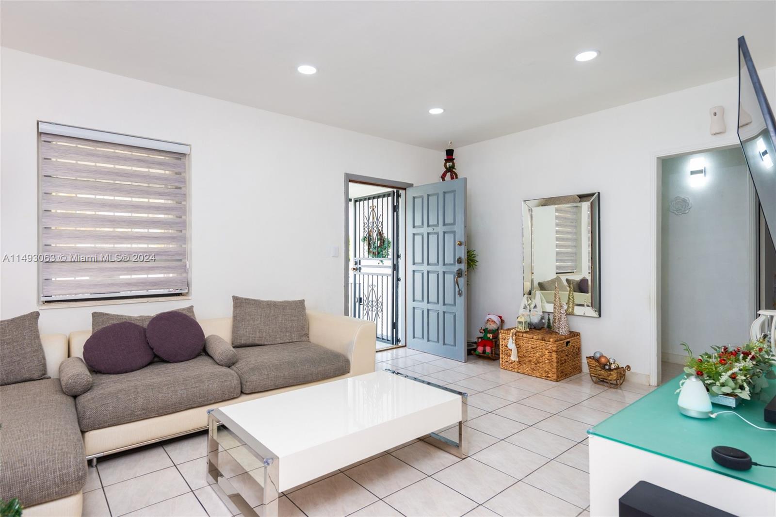 CHURCHILL ESTATES - Residential