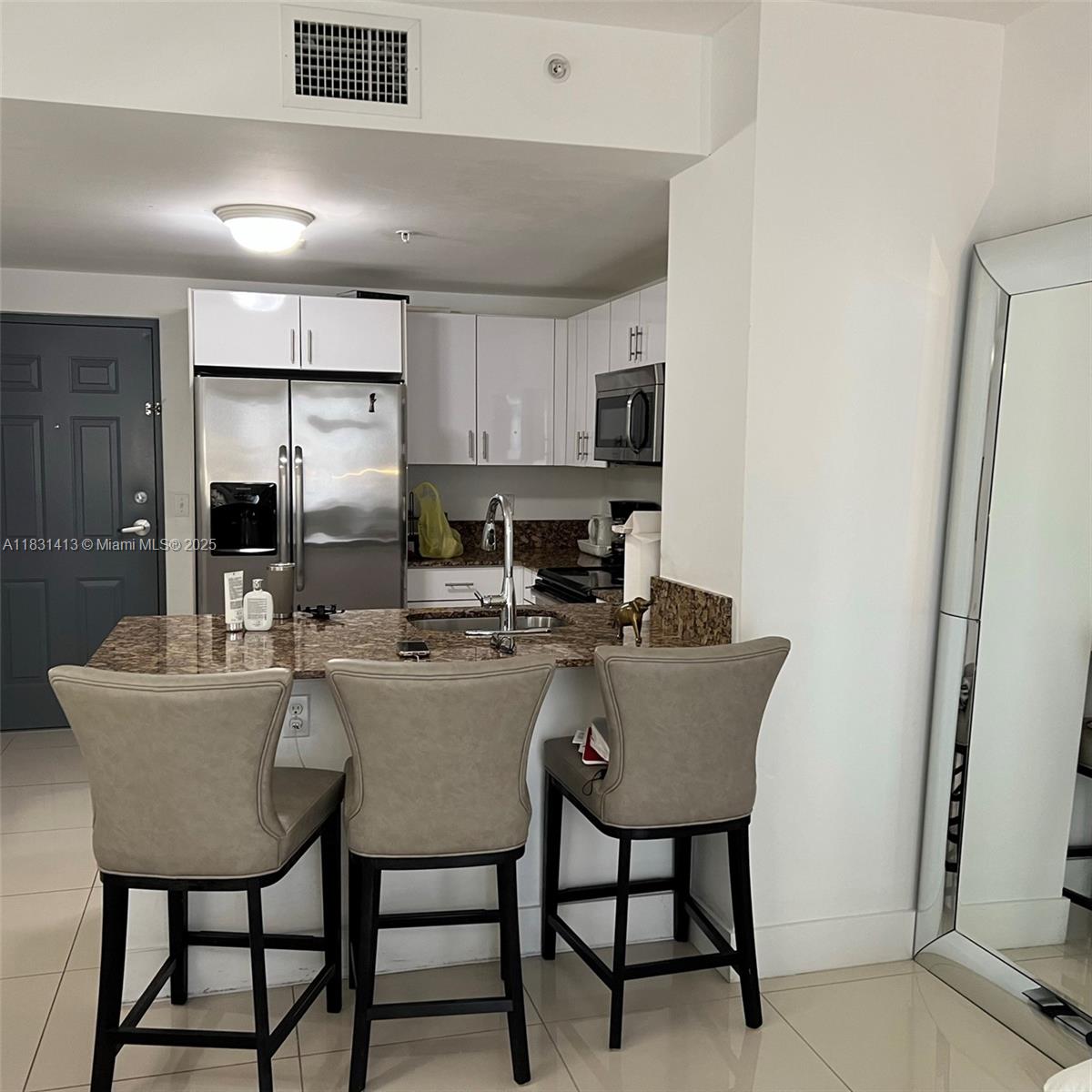 MC KENZIE SUB - Residential Lease