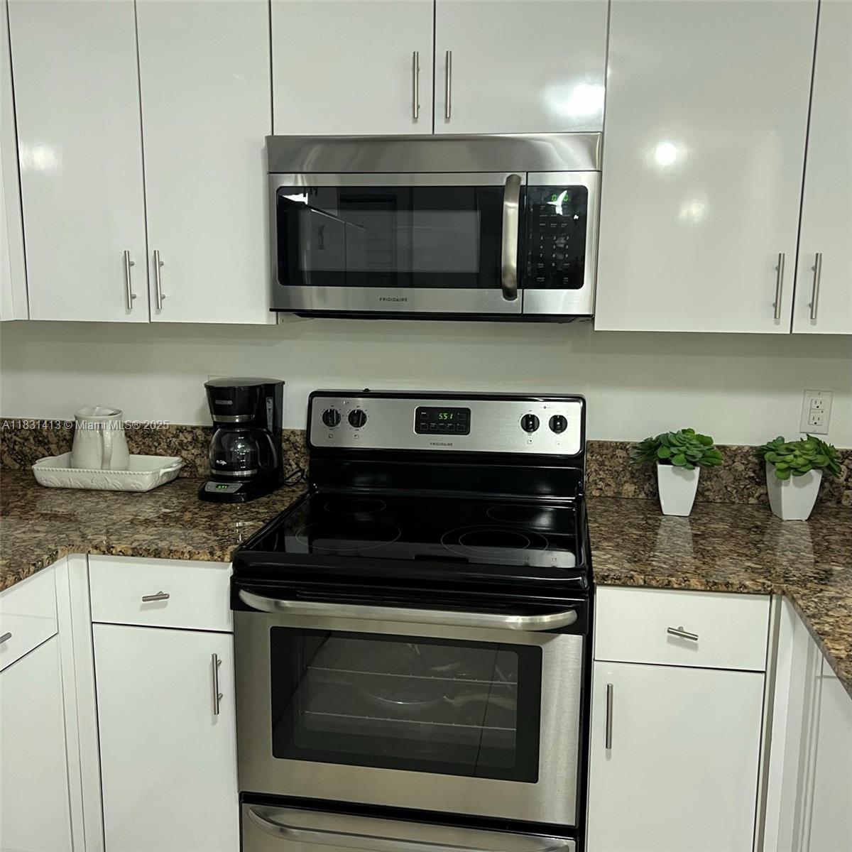MC KENZIE SUB - Residential Lease