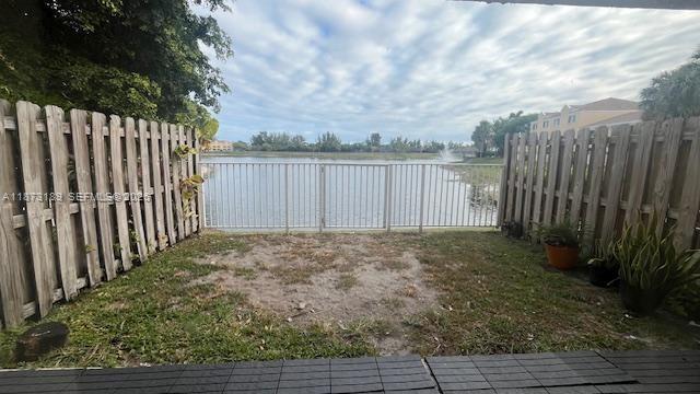 VILLAS AT LAKEVIEW CONDO - Residential