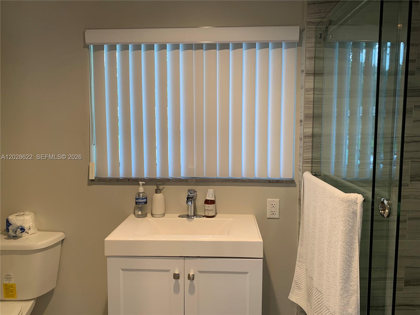 KERWOOD MANOR - Residential Lease