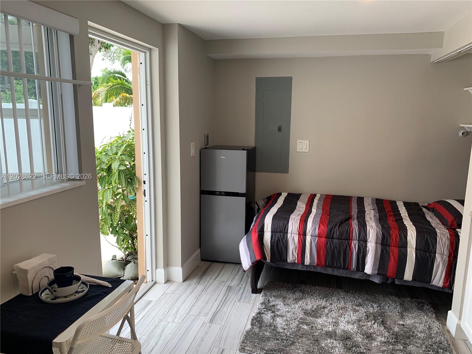 KERWOOD MANOR - Residential Lease