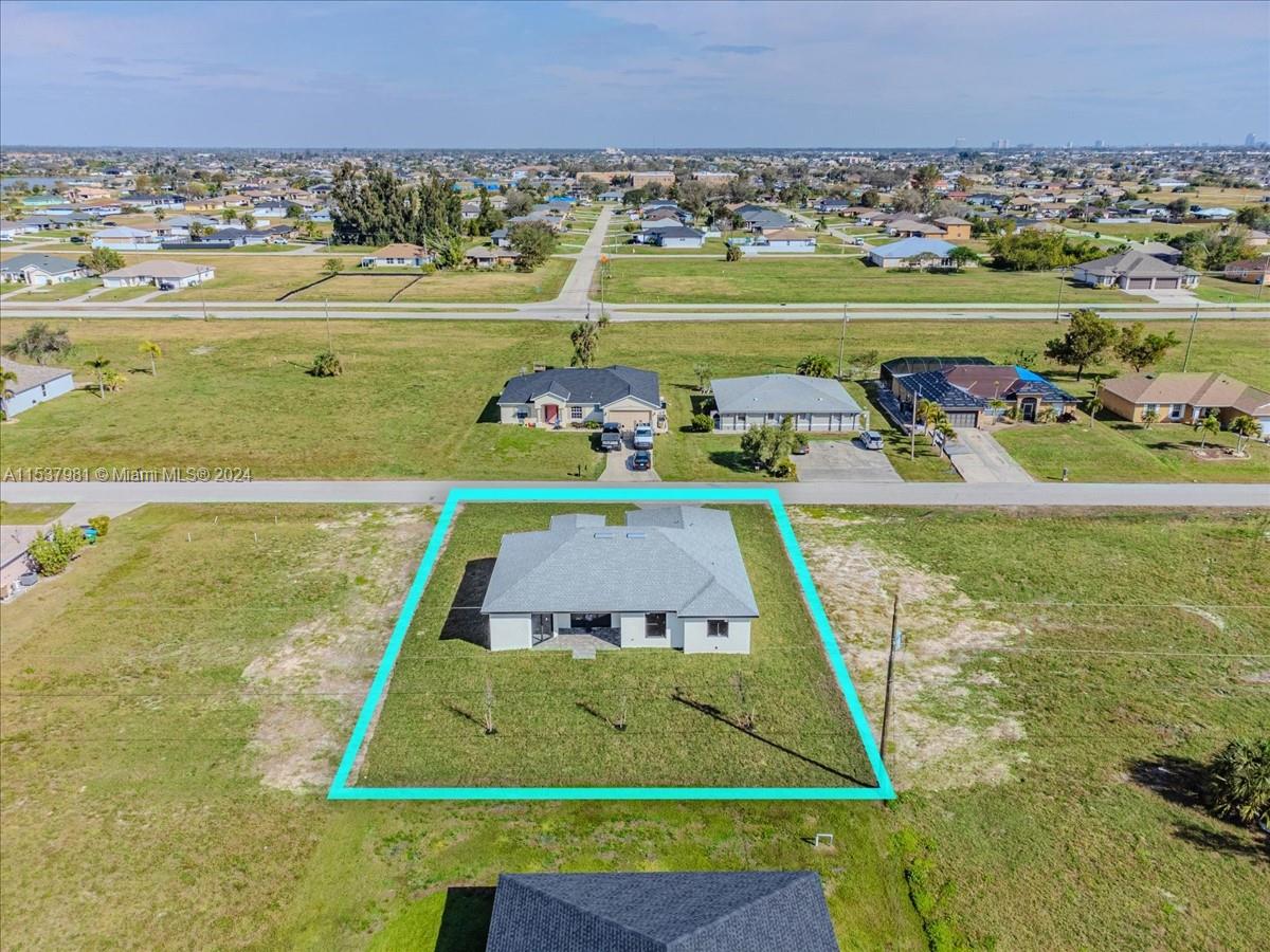 CAPE CORAL - Residential