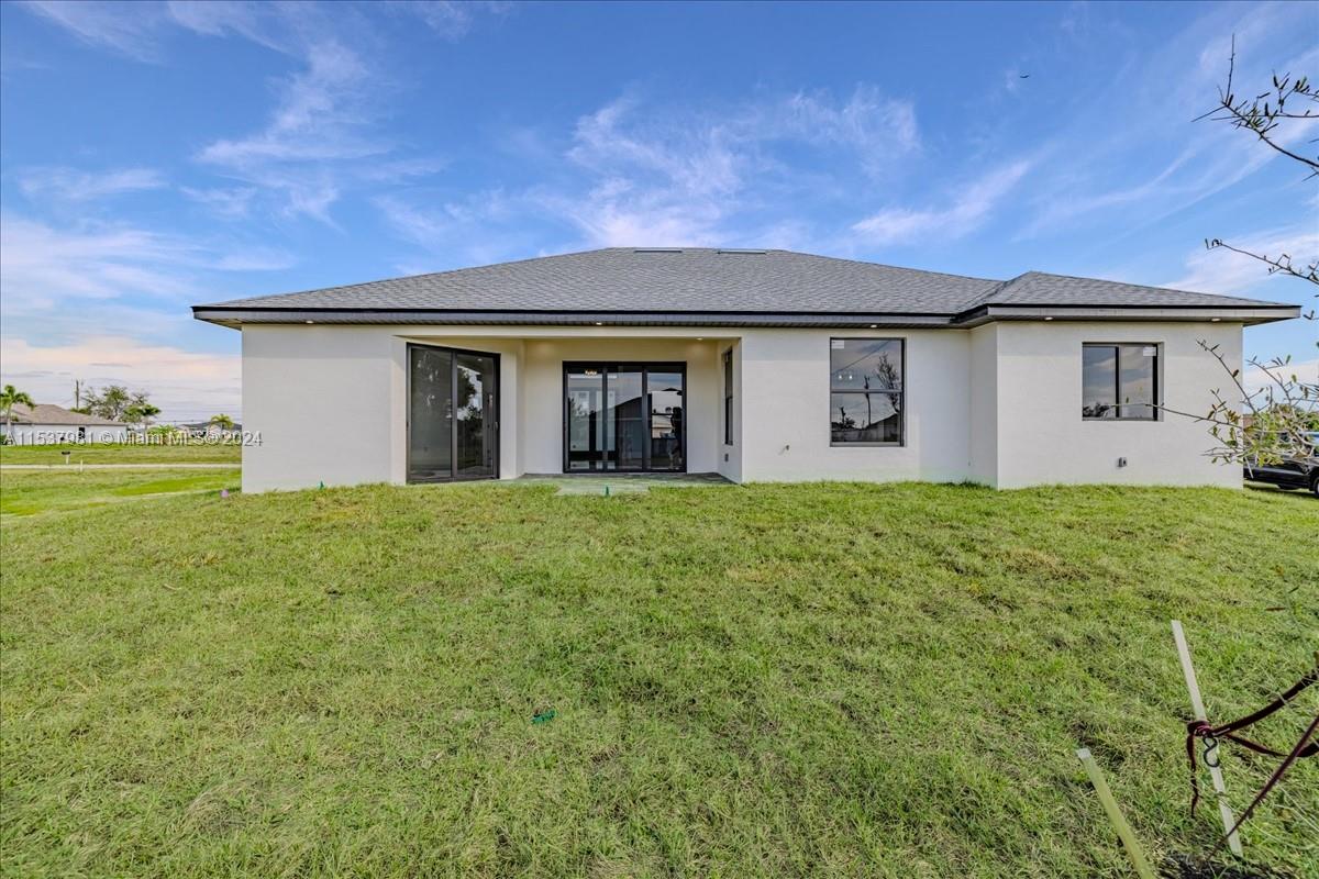 CAPE CORAL - Residential