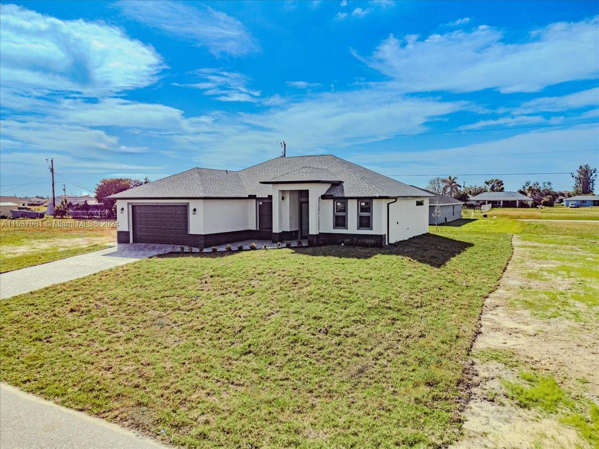 CAPE CORAL - Residential