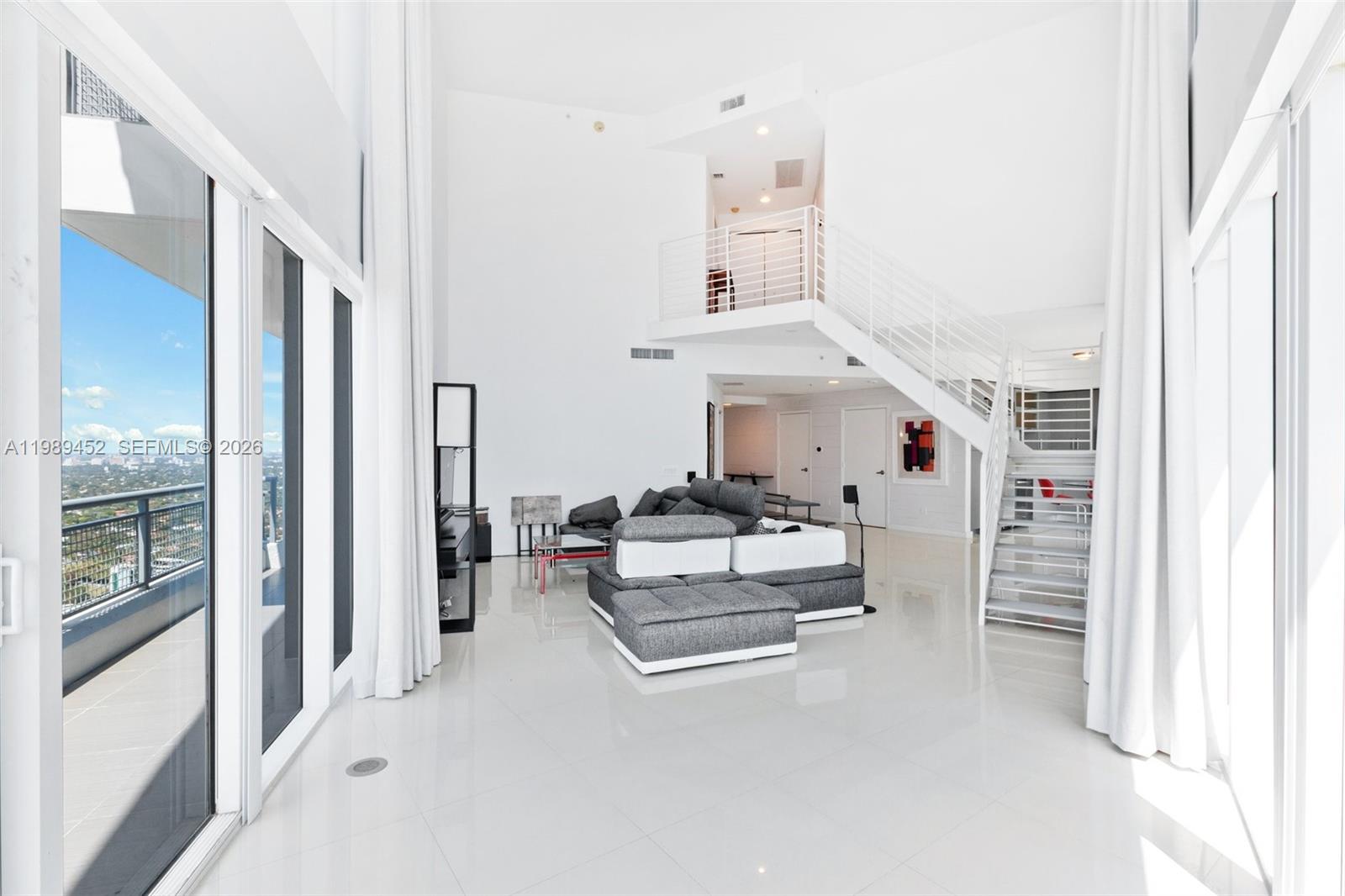 INFINITY AT BRICKELL COND - Residential