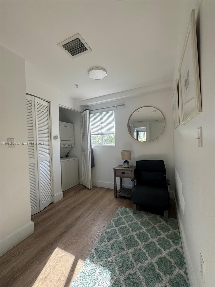 VERONA CONDO - Residential Lease