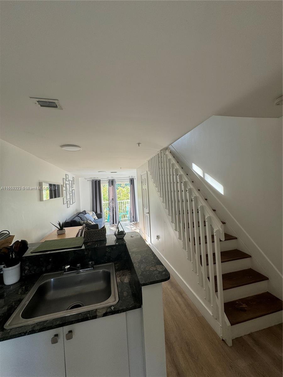 VERONA CONDO - Residential Lease