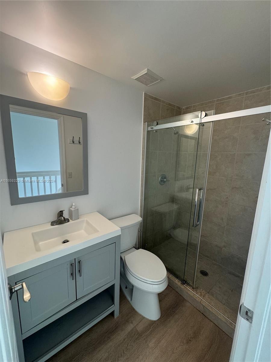 VERONA CONDO - Residential Lease