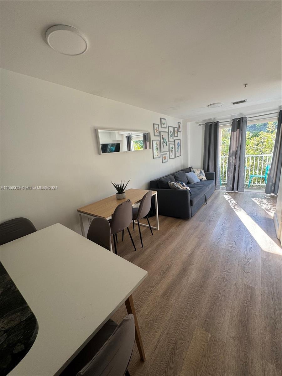 VERONA CONDO - Residential Lease