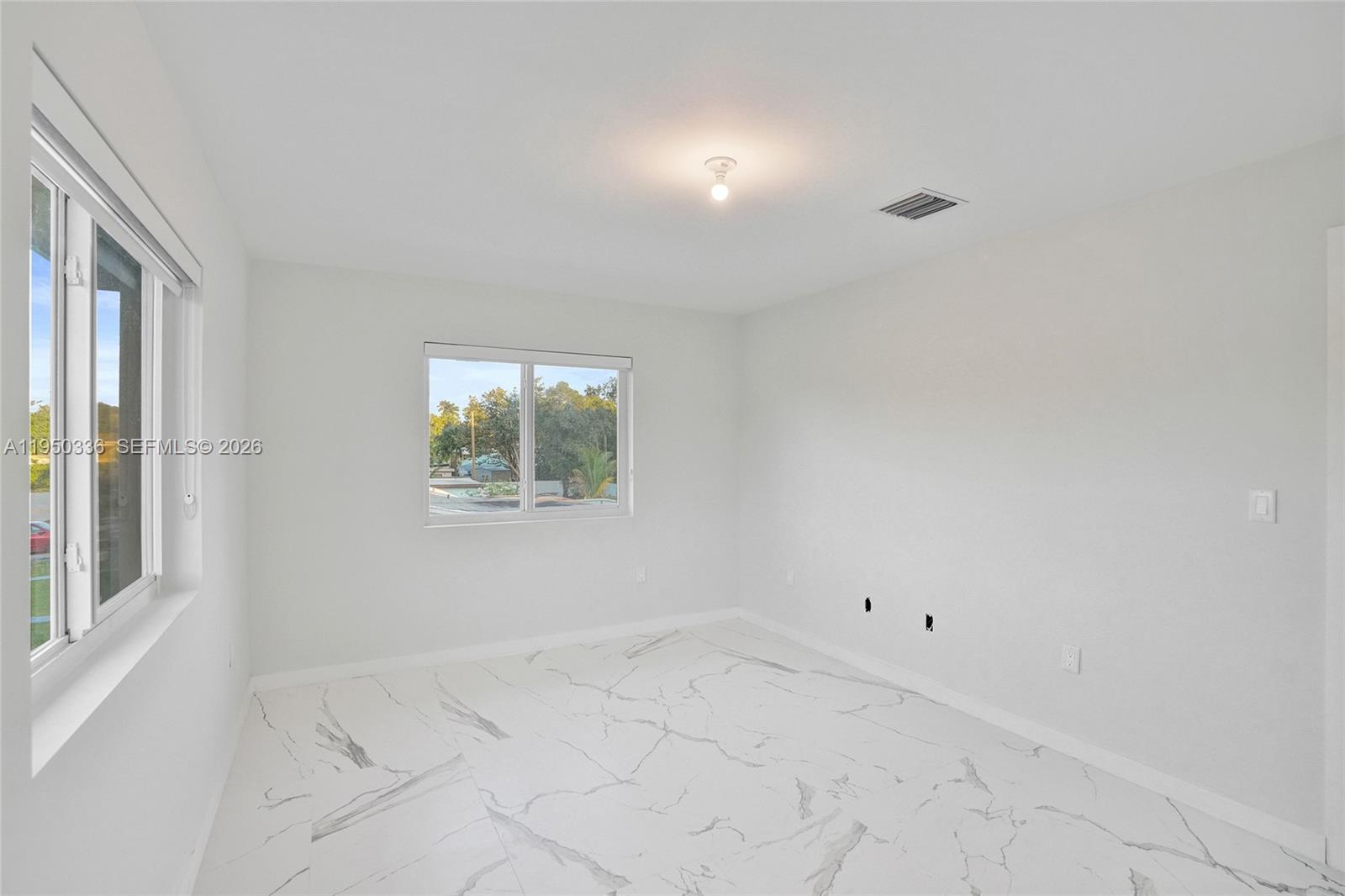BELLEVUE BISCAYNE - Residential Income