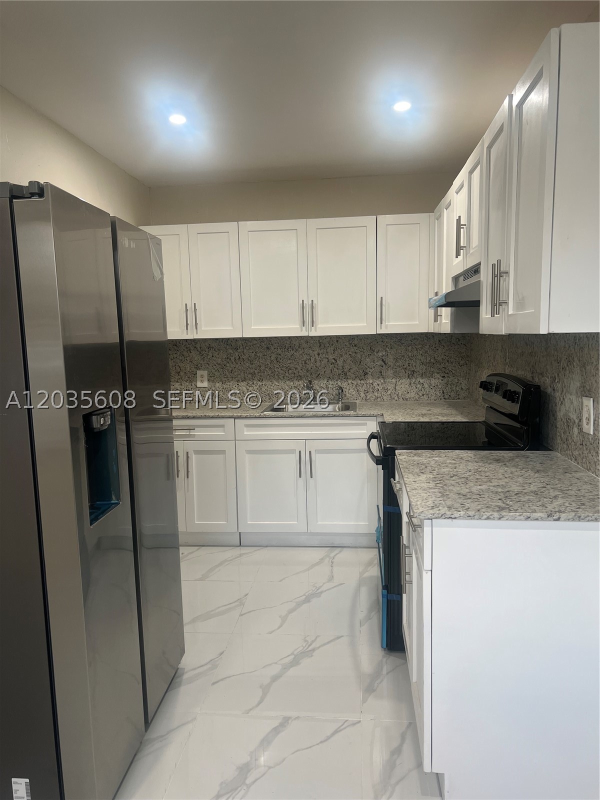 CASTILIAN COURT - Residential Lease