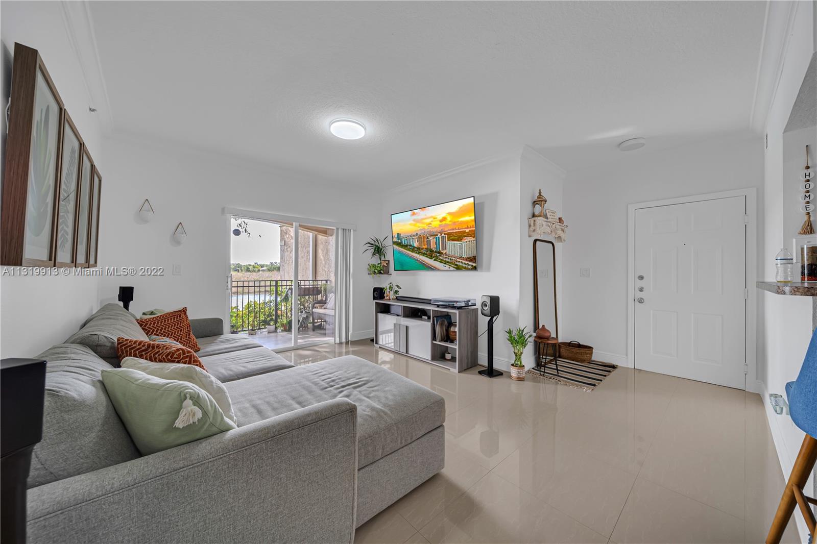 MARQUESA CONDO - Residential