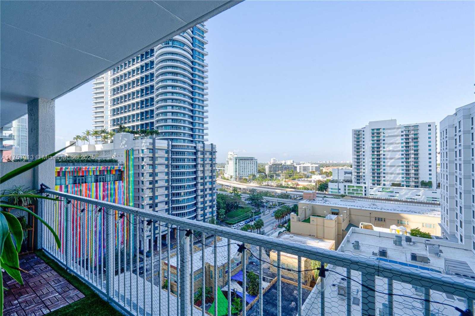 VUE AT BRICKELL CONDO - Residential