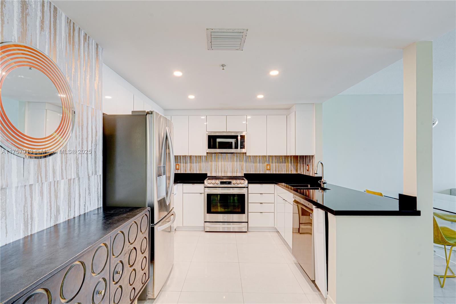 VUE AT BRICKELL CONDO - Residential