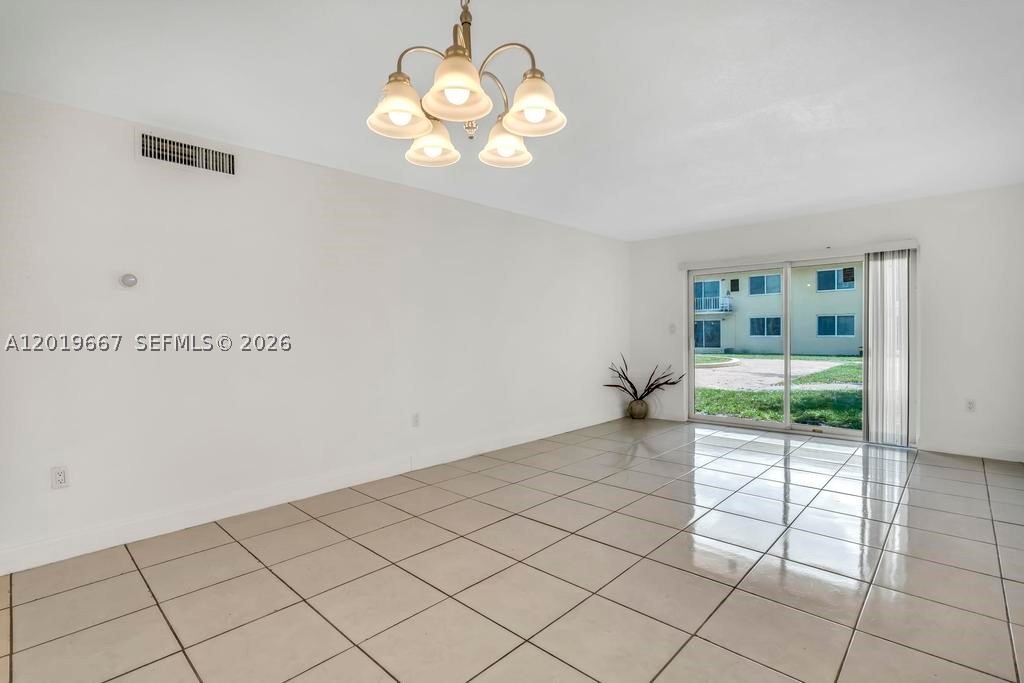 NEW WORLD CONDO APTS IV - Residential