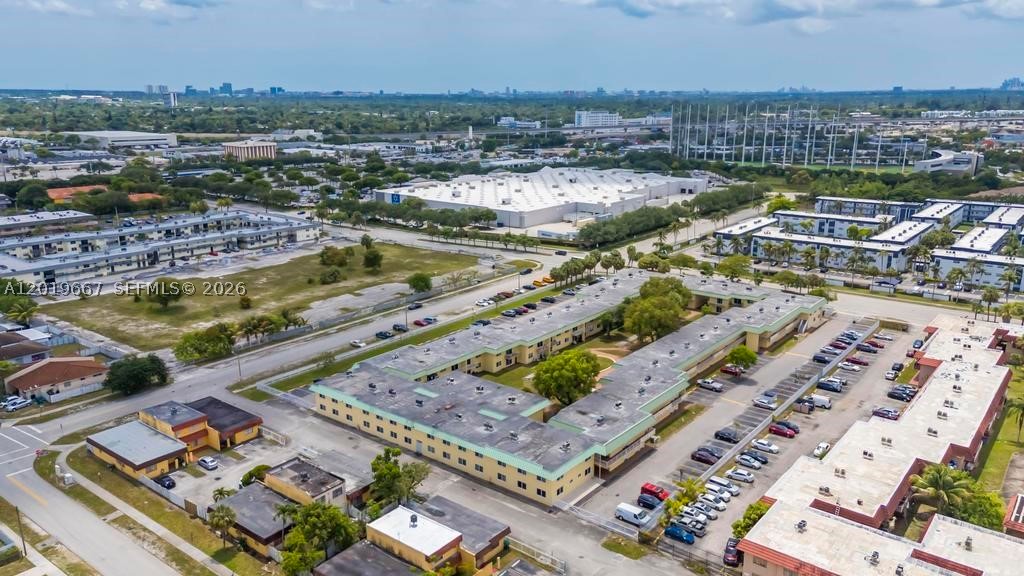 NEW WORLD CONDO APTS IV - Residential