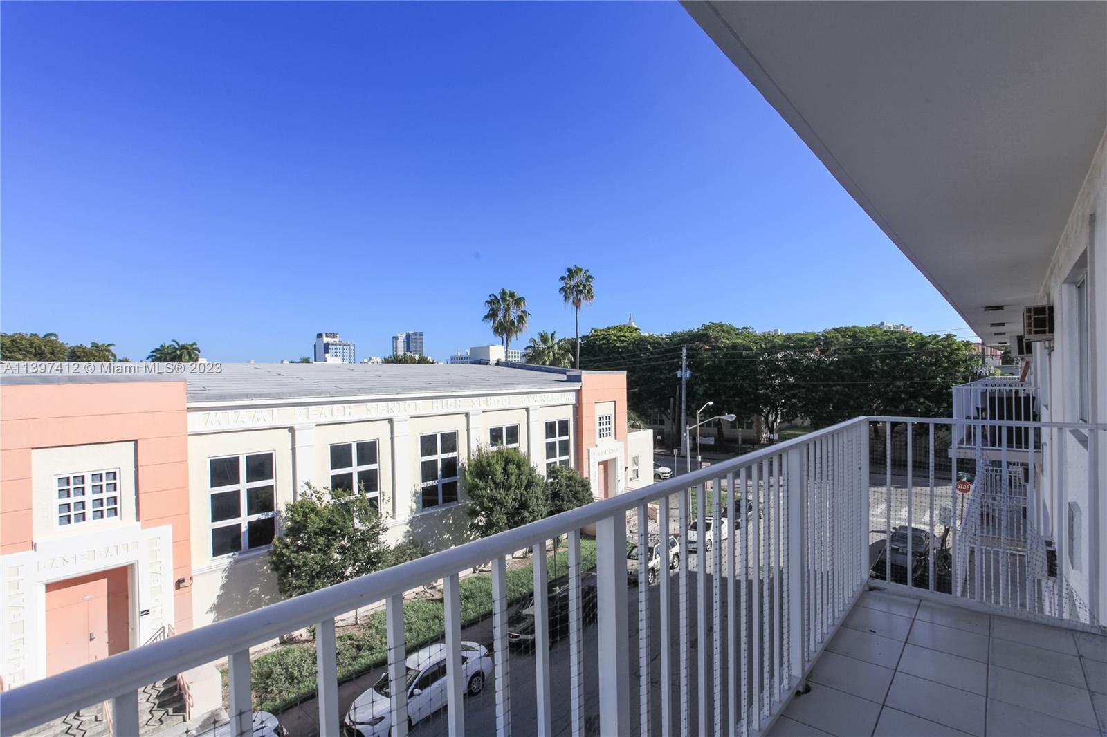 PENN MANOR - Residential Lease