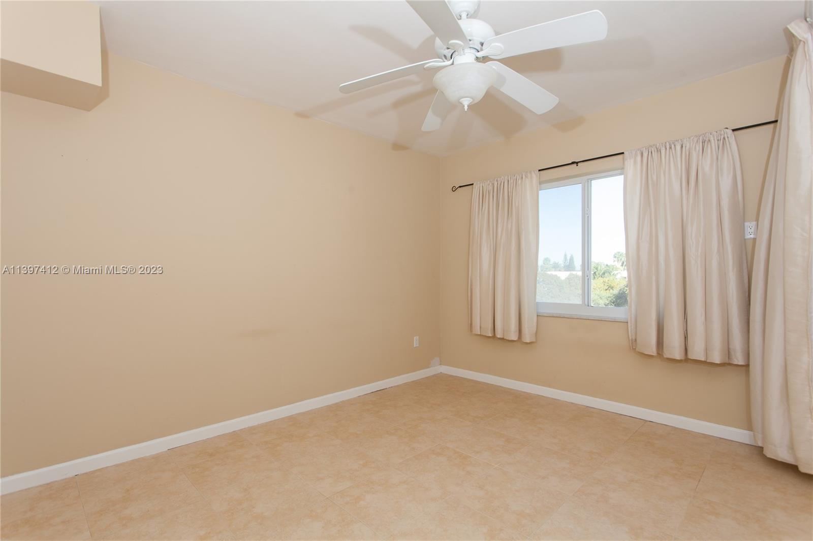 PENN MANOR - Residential Lease