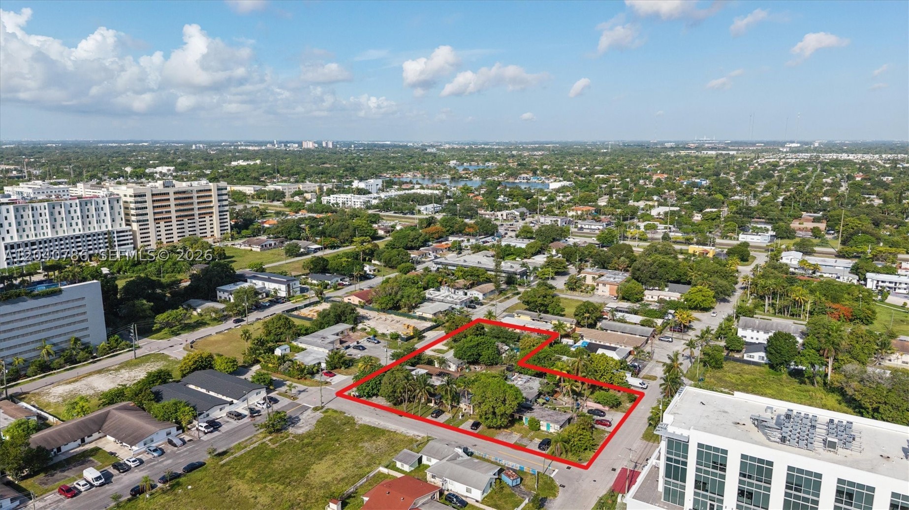 HALLANDALE PARK - Land