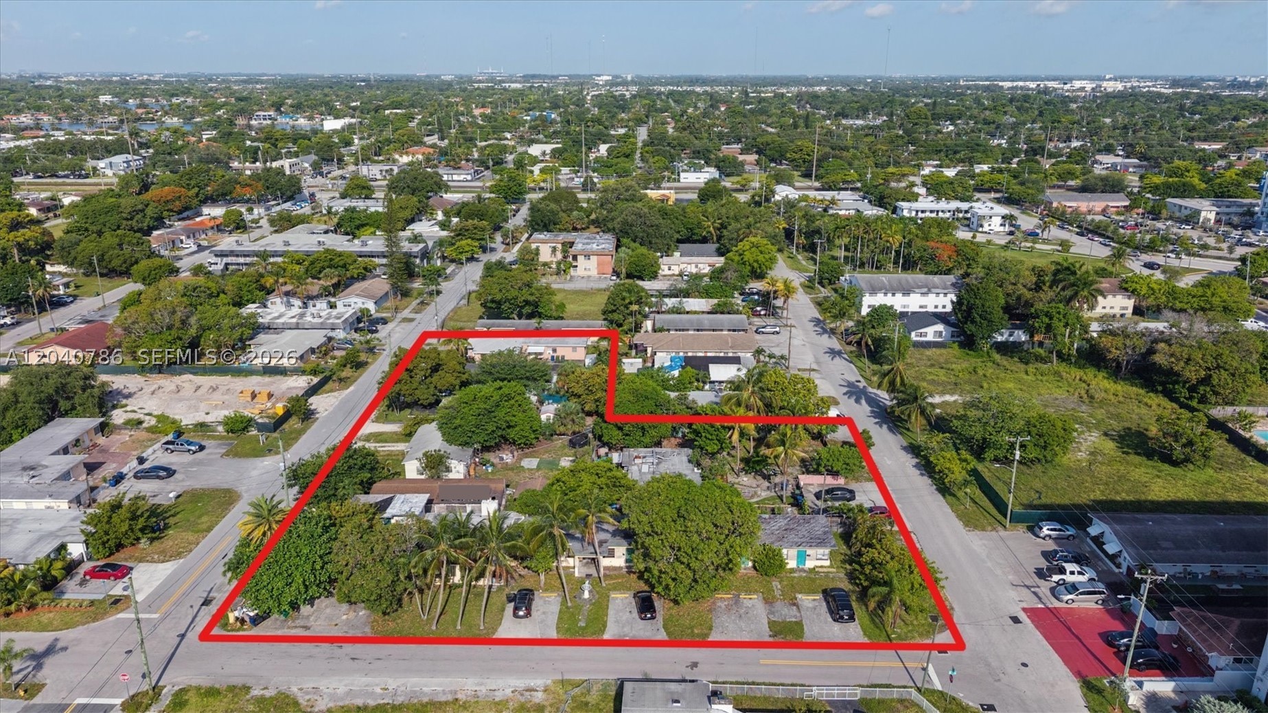HALLANDALE PARK - Land