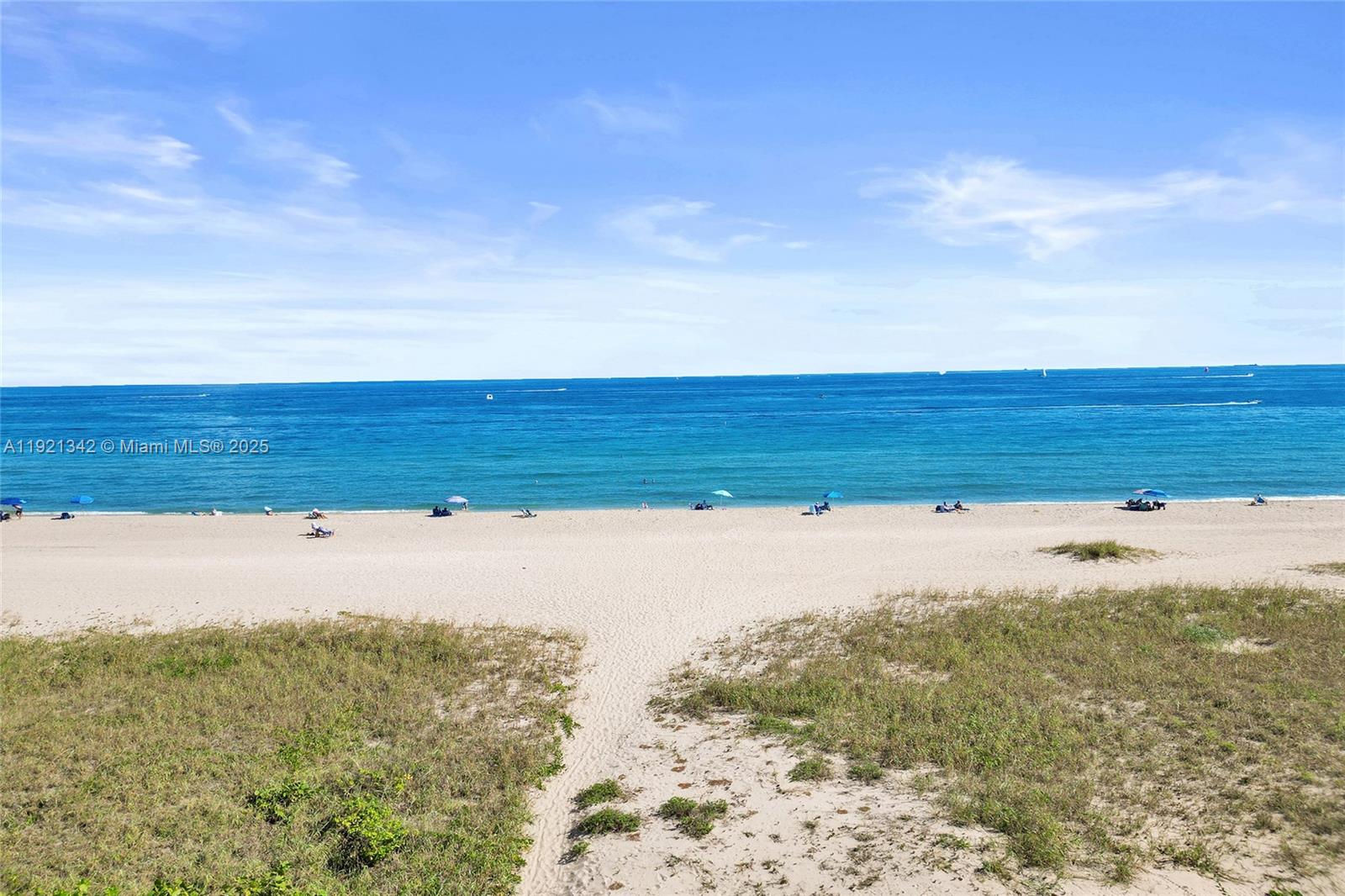 SILVER THATCH OCEAN CLUB - Residential