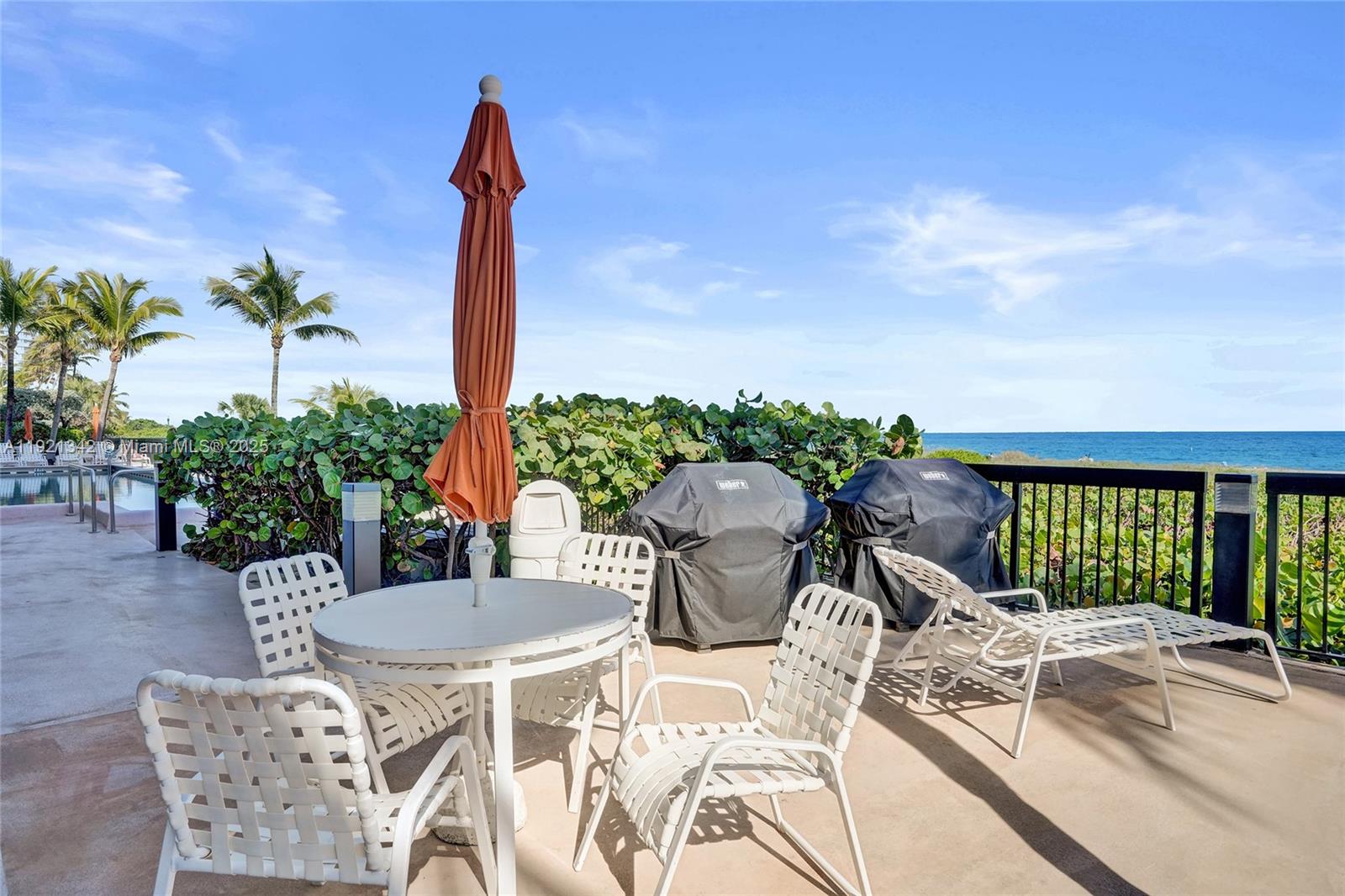 SILVER THATCH OCEAN CLUB - Residential