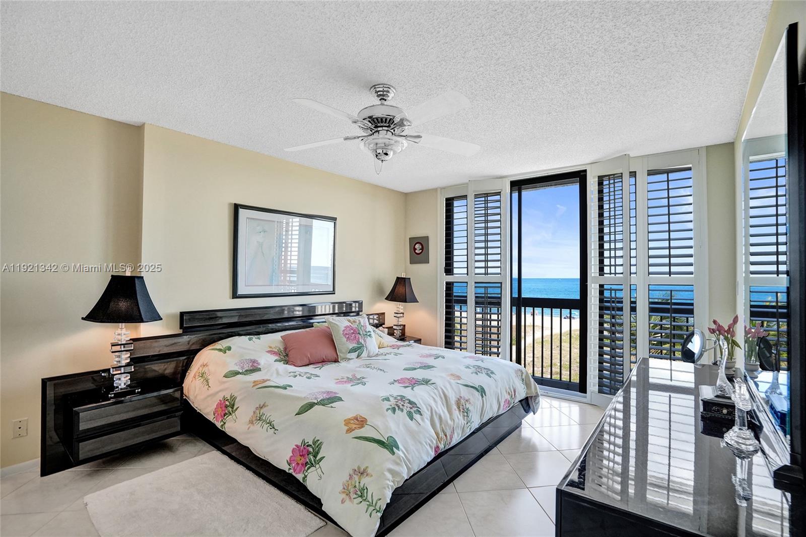 SILVER THATCH OCEAN CLUB - Residential