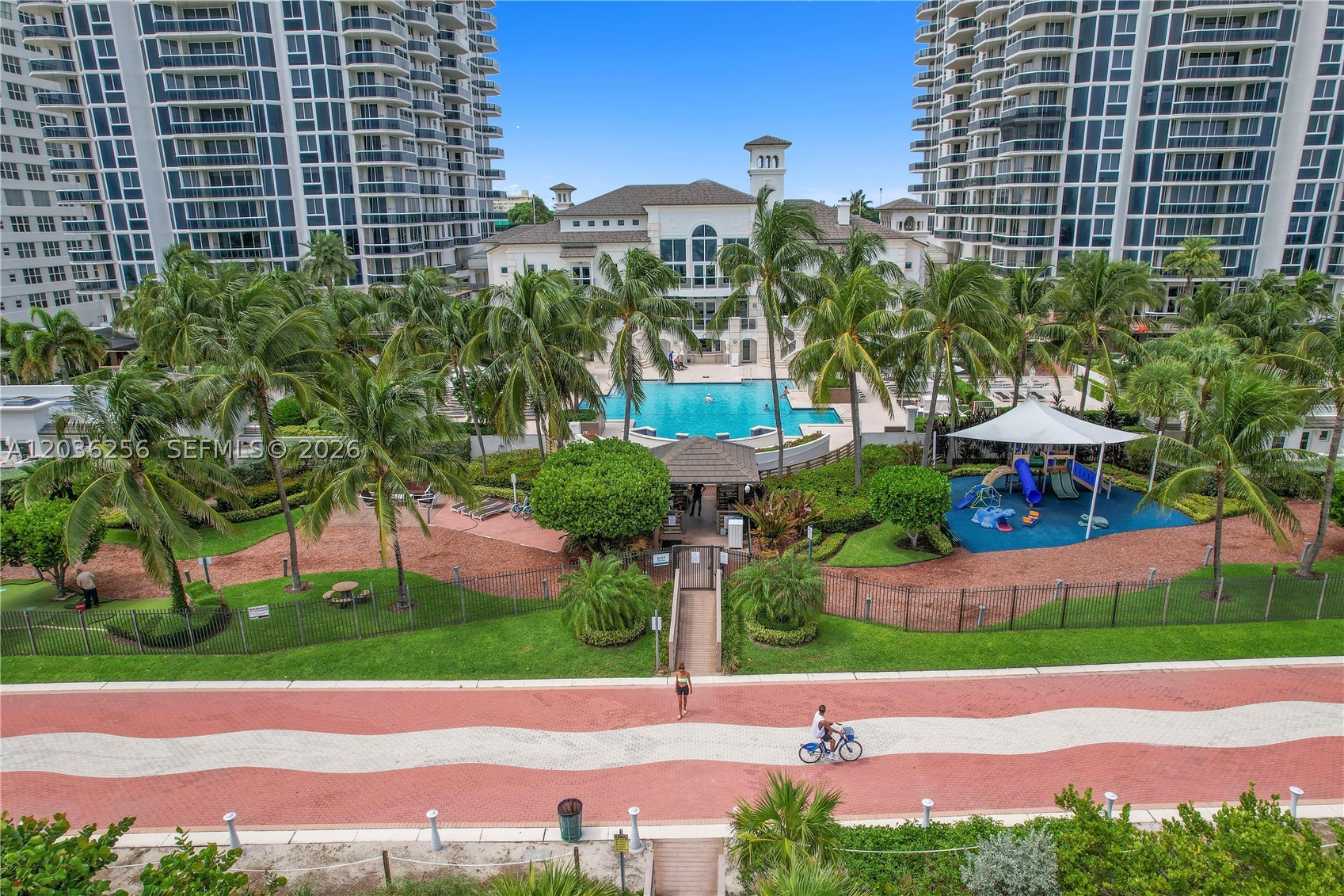 BLUE DIAMOND CONDO - Residential