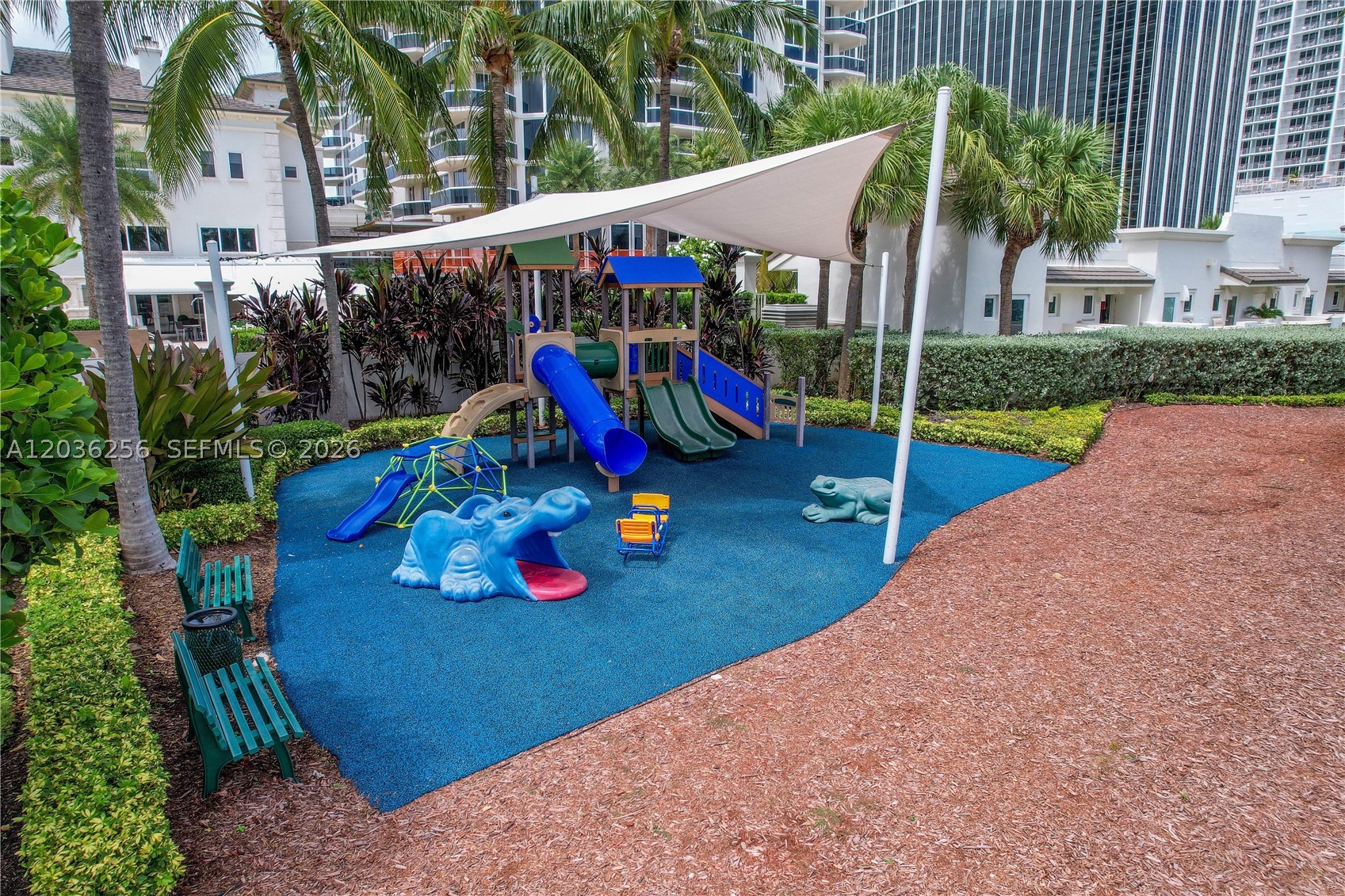 BLUE DIAMOND CONDO - Residential