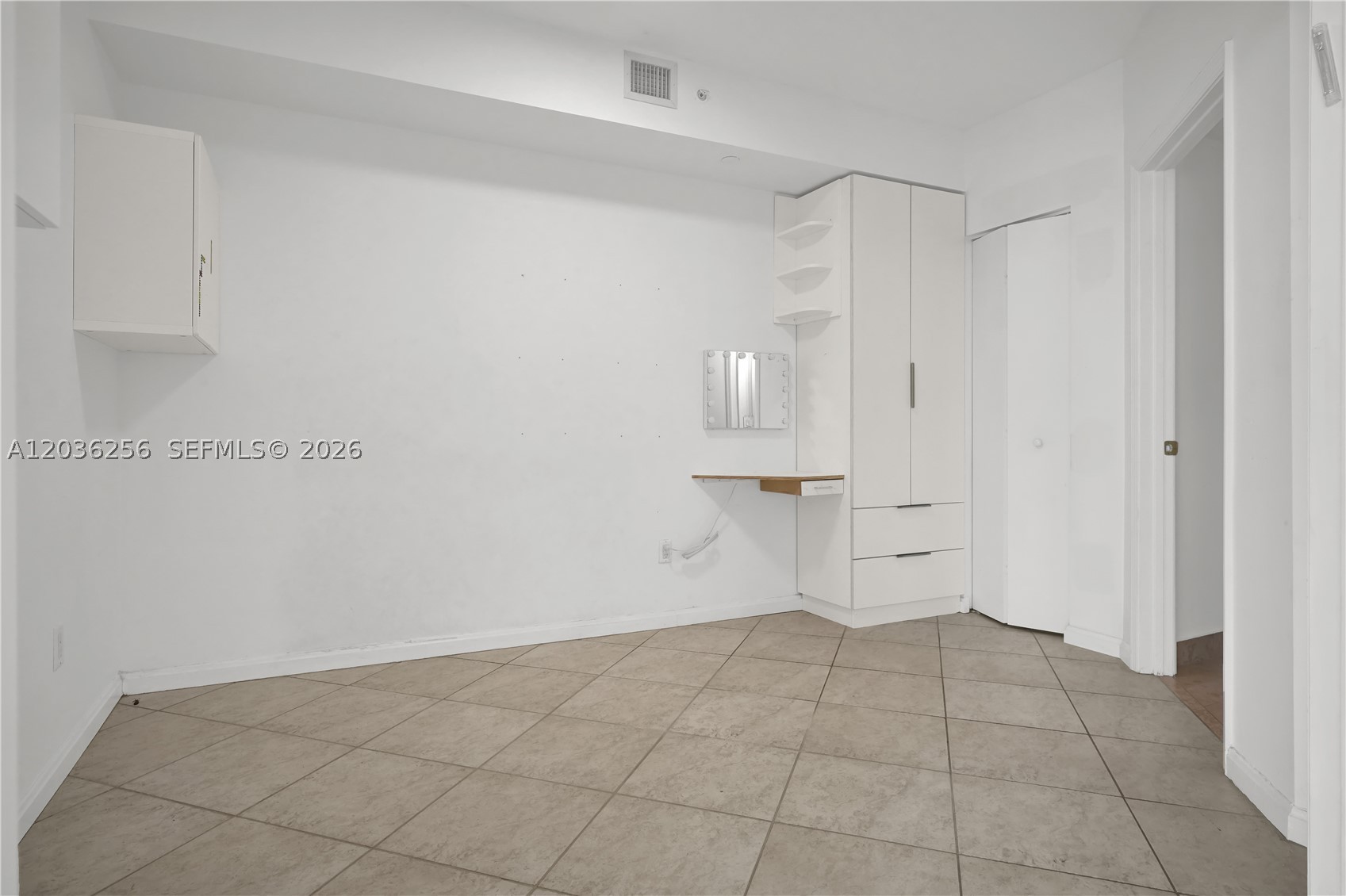 BLUE DIAMOND CONDO - Residential