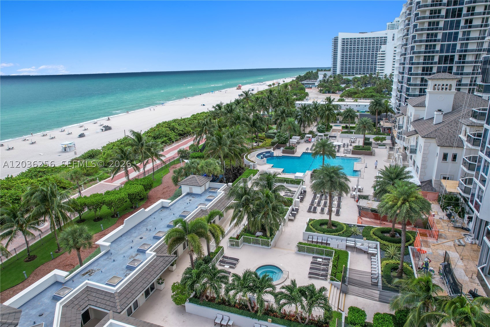 Stunning 1 bedroom 2 full bath + den unit located in the prestigious Blue Diamond in Miami Beach. The unit offers 1,100 sq ft living area with a large terrace, floor-to-ceiling glass windows, 2 gorgeous marble baths, bright open space to entertain your guests or just to relax in the comfort of your own home. The den is converted into a 2nd bedroom. 
The Blue Diamond offers 5-star amenities including 24 hr security, valet, concierge and additionally 16,000 sq ft oceanside clubhouse, heated pool, hot tubs, spa, sauna, gym (personal trainers and free-classes,) tennis court, cafe/market, children's playroom, billiards, business center and beach attendant. Don't miss out this great opportunity!
