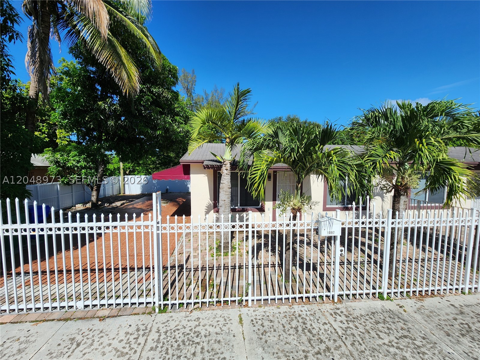 LE ROI - Residential Income