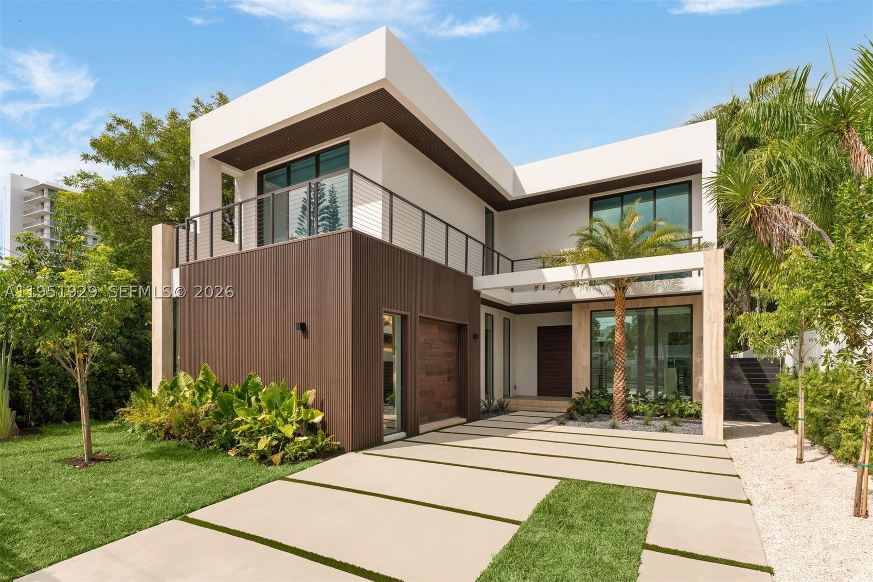 HOLLEMAN PARK PB 8-23 - Residential