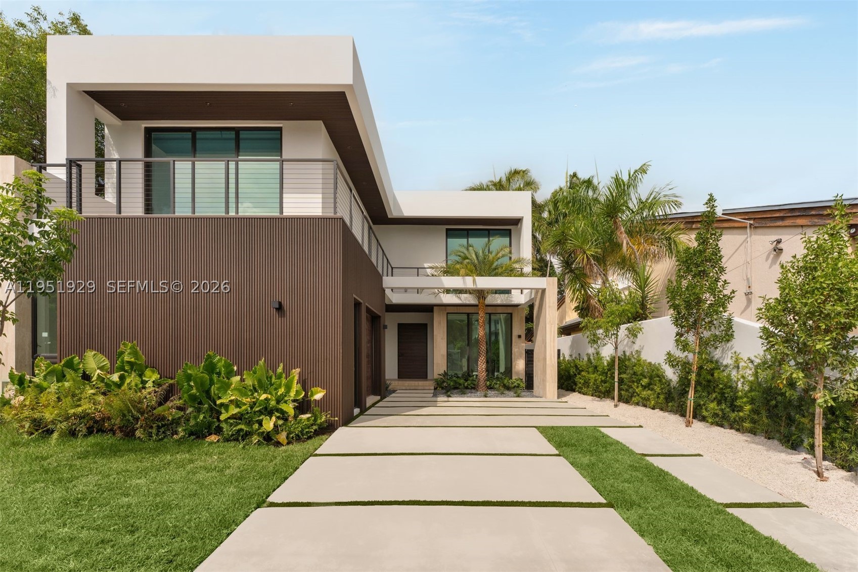 HOLLEMAN PARK PB 8-23 - Residential