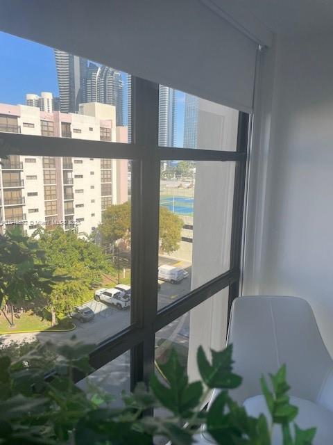 PLAZA OF AMERICAS CONDO P - Residential