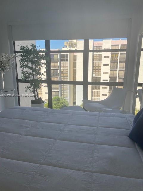 PLAZA OF AMERICAS CONDO P - Residential