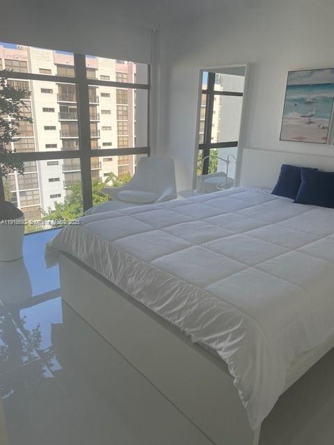 PLAZA OF AMERICAS CONDO P - Residential