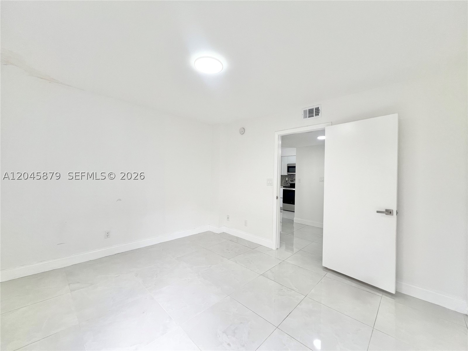 COLONNADES CONDO - Residential Lease