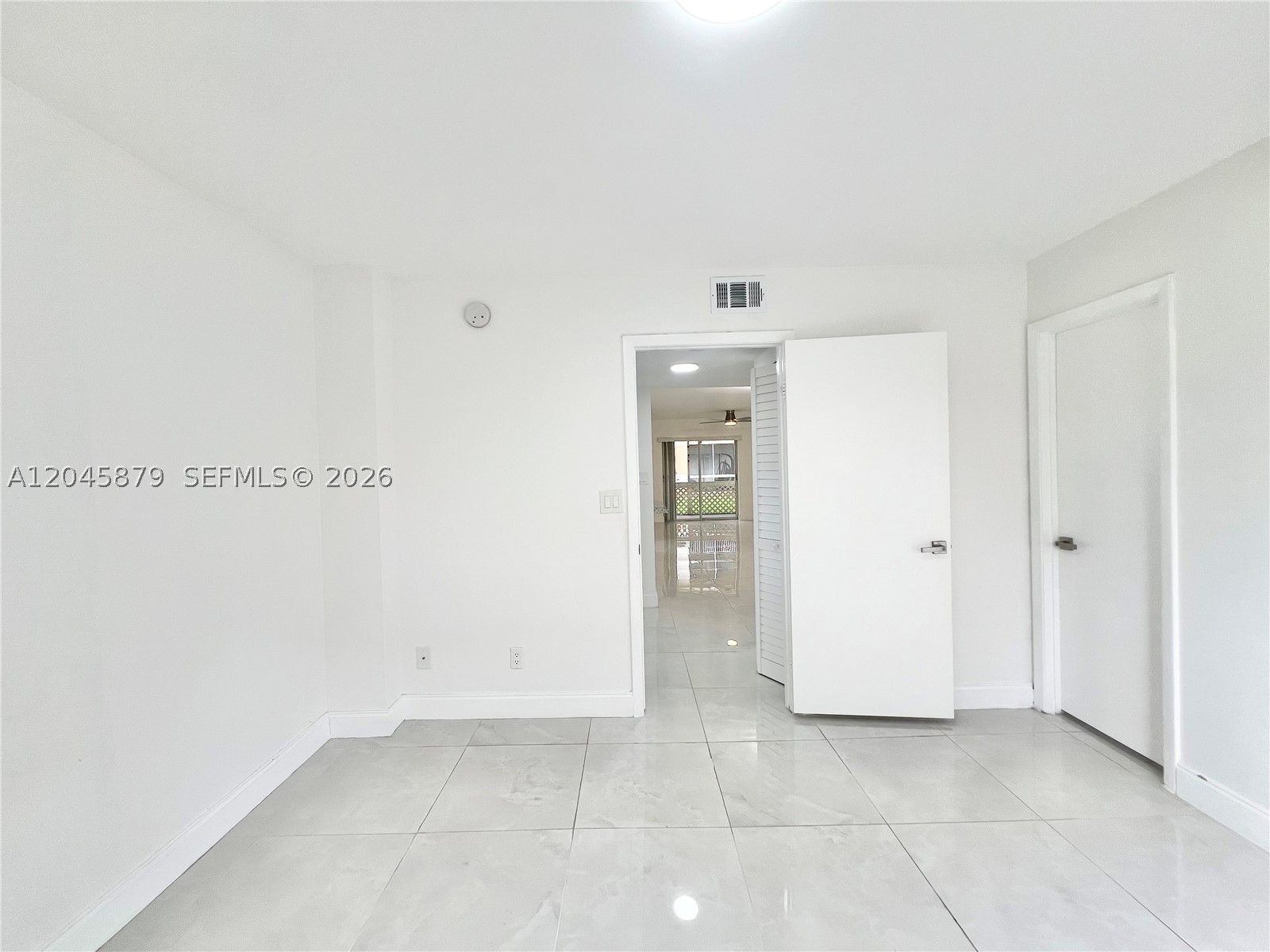 COLONNADES CONDO - Residential Lease
