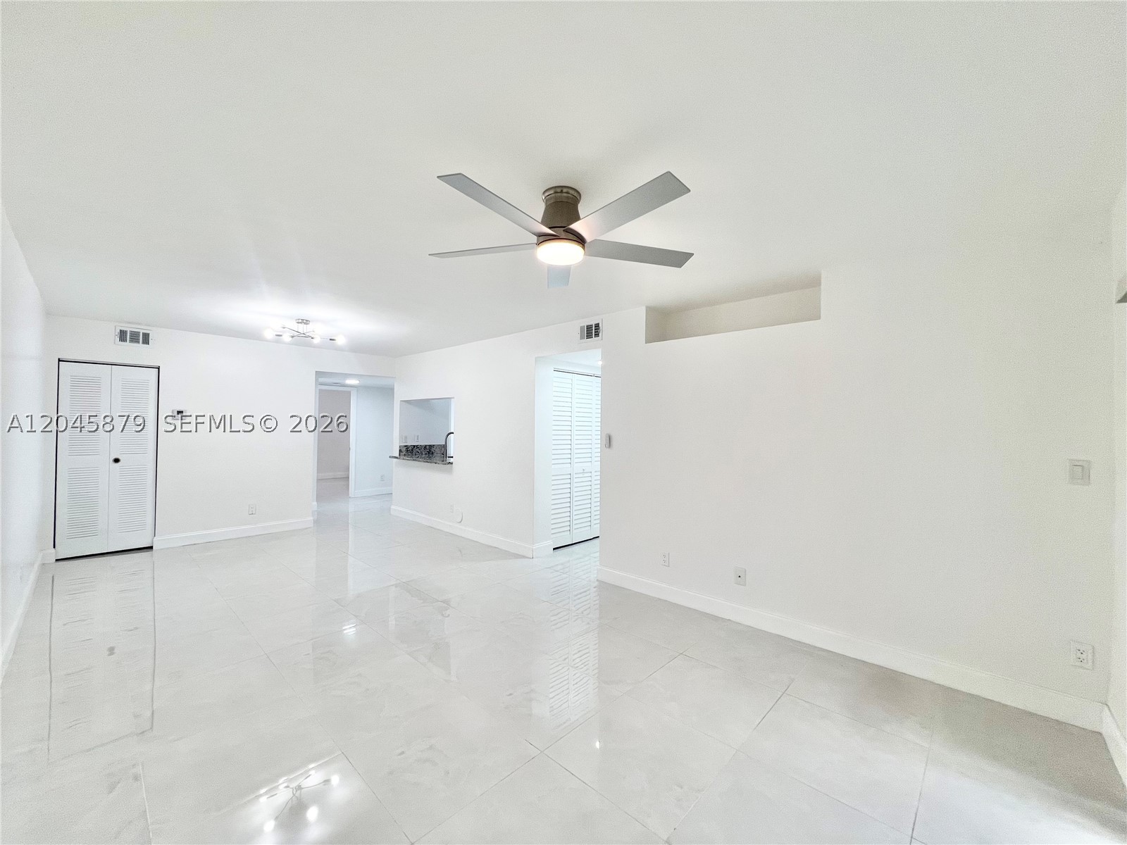 COLONNADES CONDO - Residential Lease