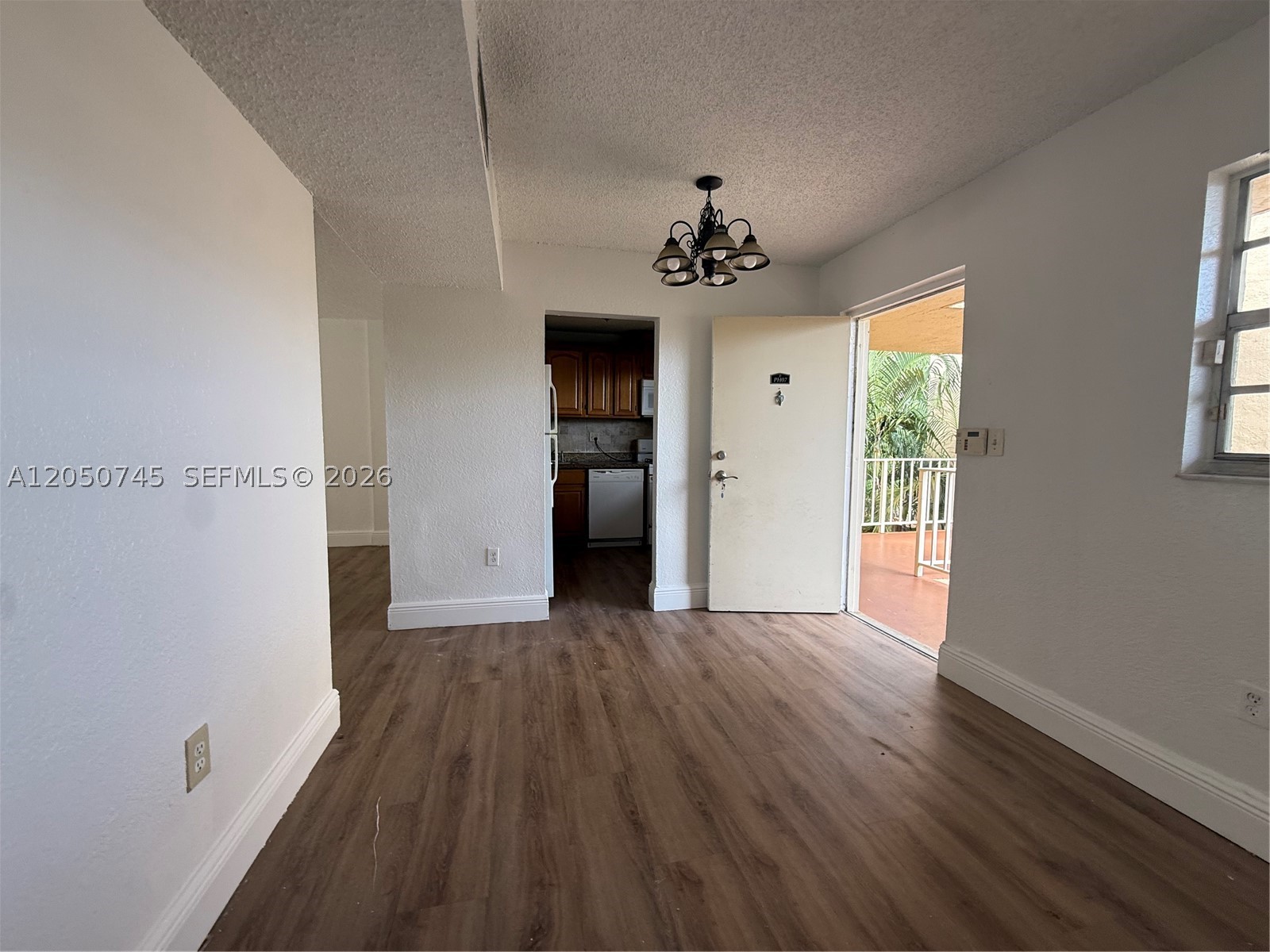 VILLAGE AT THE FALLS COND - Residential