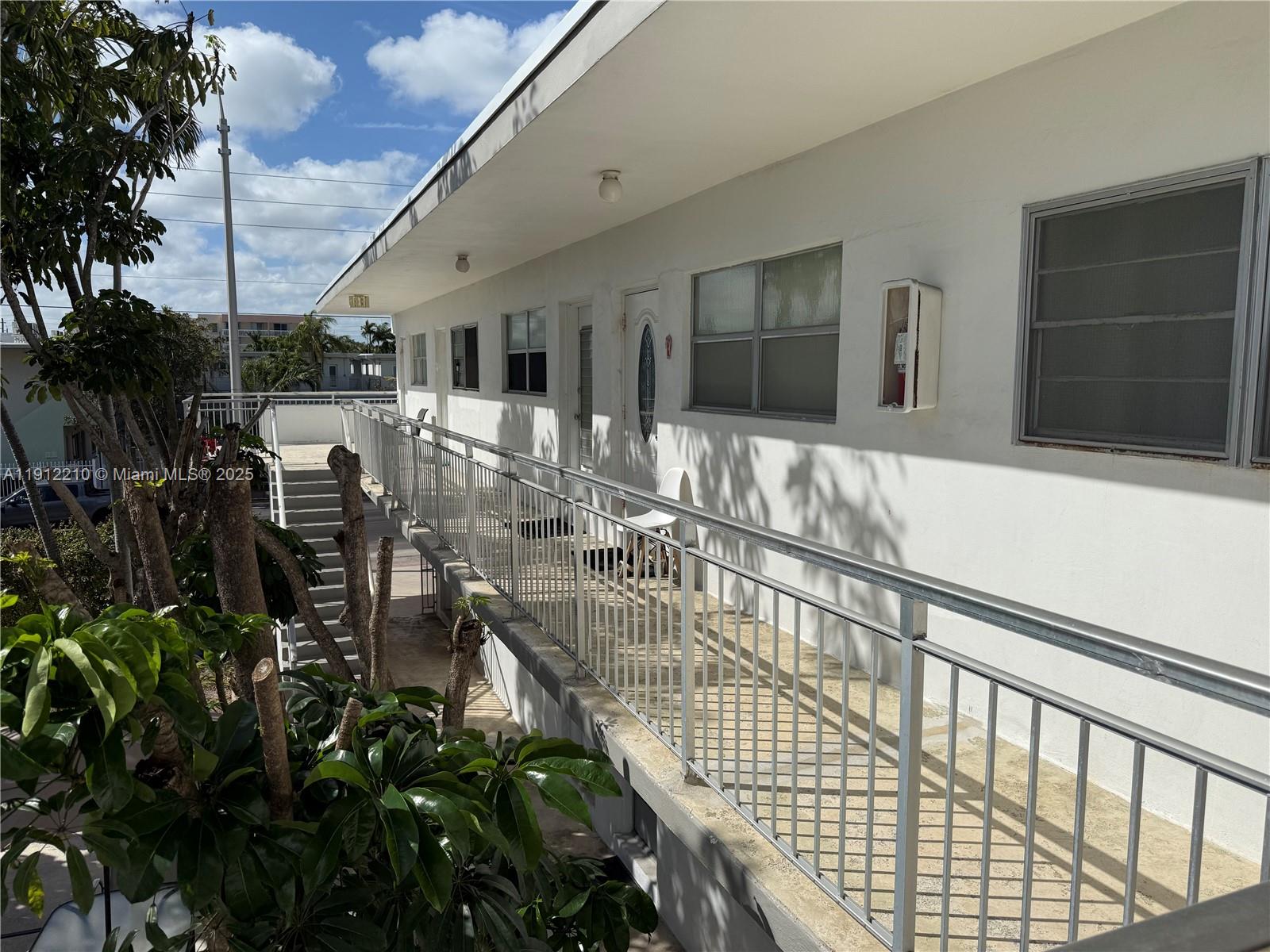 LA SALLE CONDO - Residential Lease
