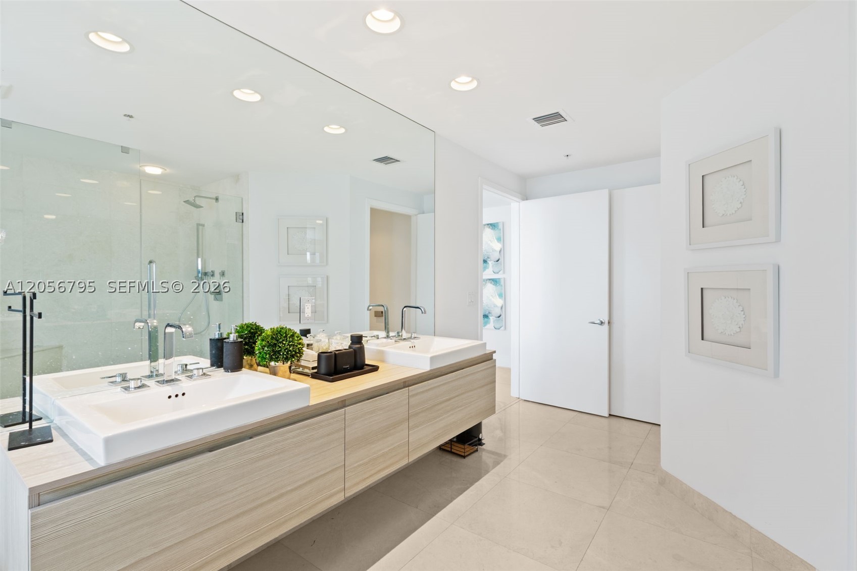 MARINA PALMS RESIDENCES S - Residential Lease