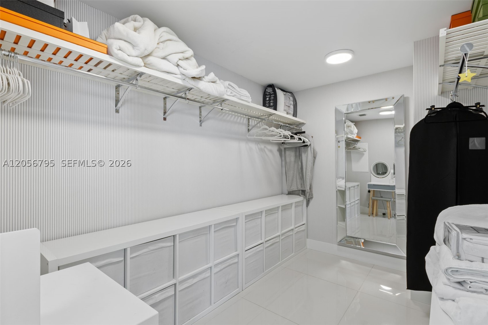 MARINA PALMS RESIDENCES S - Residential Lease