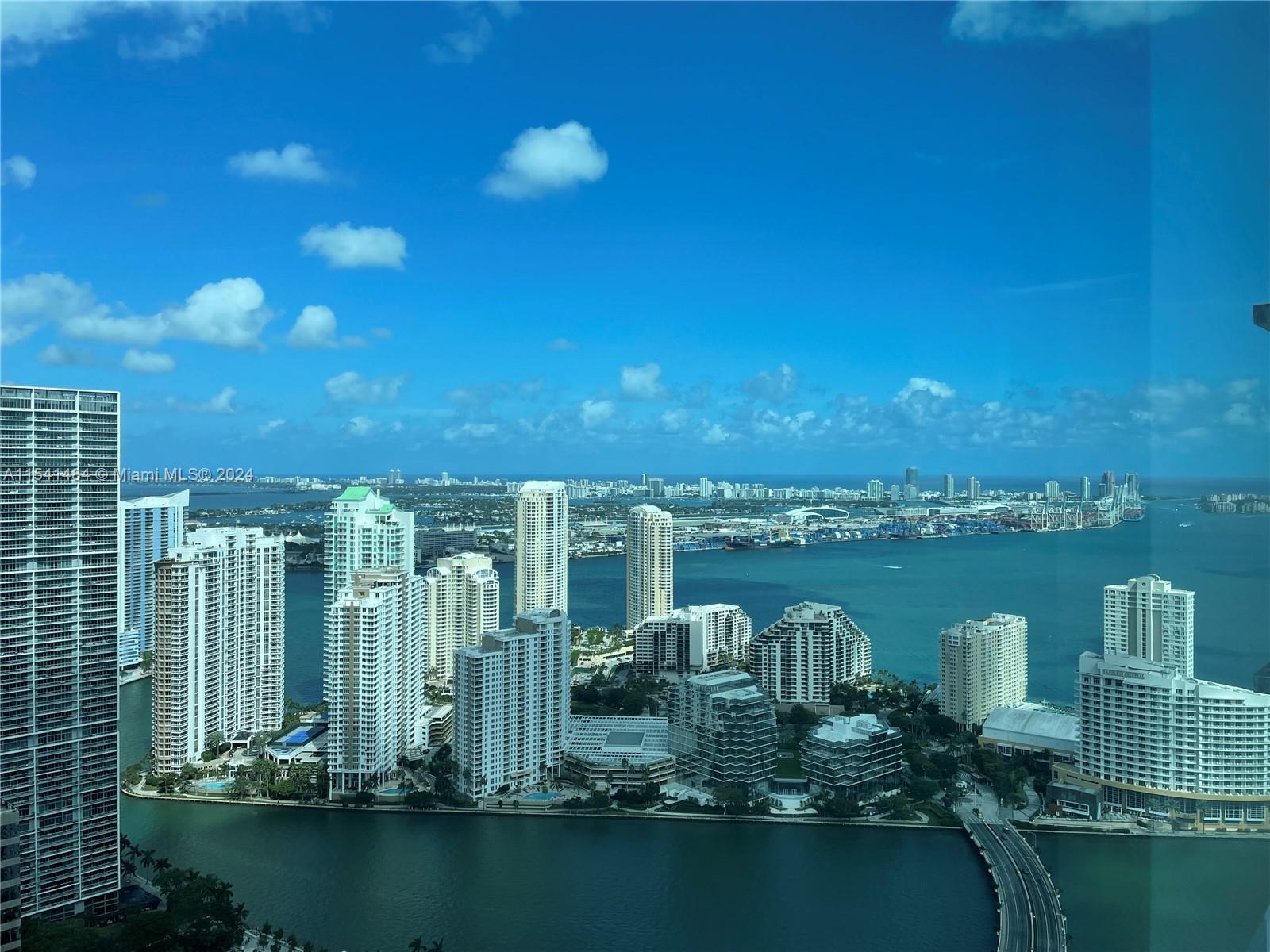 THE PLAZA 851 BRICKELL CO - Residential Lease