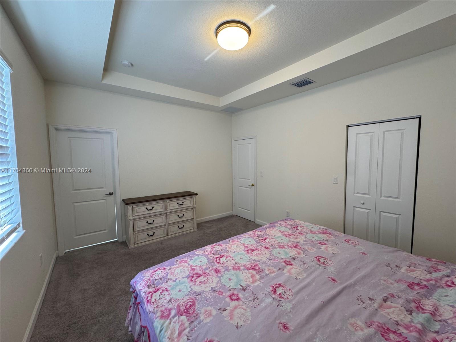 AQUABELLA NORTH - Residential Lease
